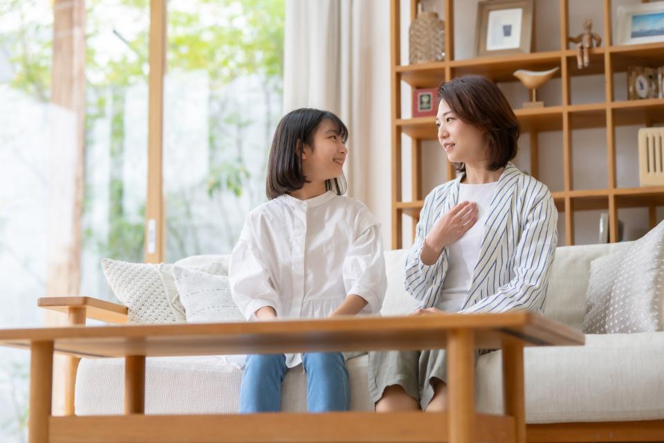 親子で話をしている様子